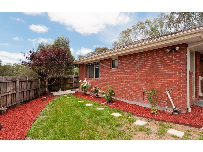 4 Lakeview  Drive, Lilydale VIC 3140