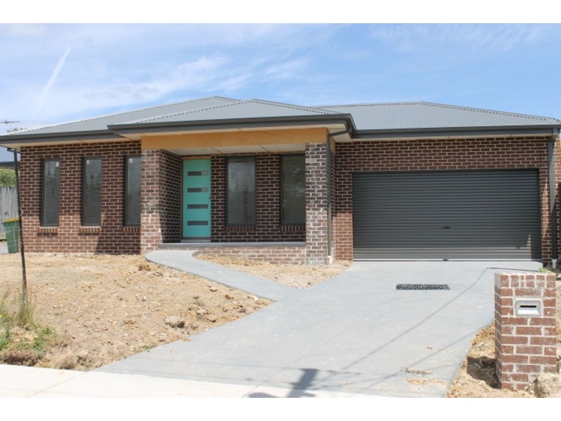 1/5 Gladstone  Street, Lilydale VIC 3140