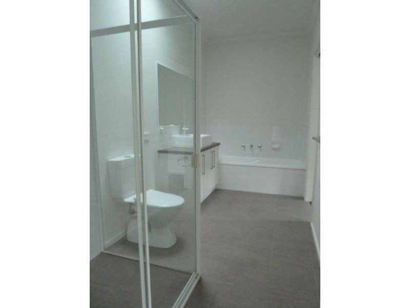 2/5 Gladstone Street, Lilydale VIC 3140