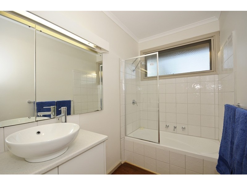 70-72 Bastow  Road, Lilydale VIC 3140