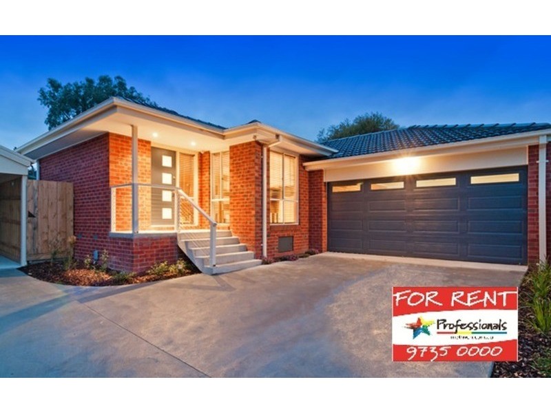 27a Bellara Drive, Mooroolbark VIC 3138