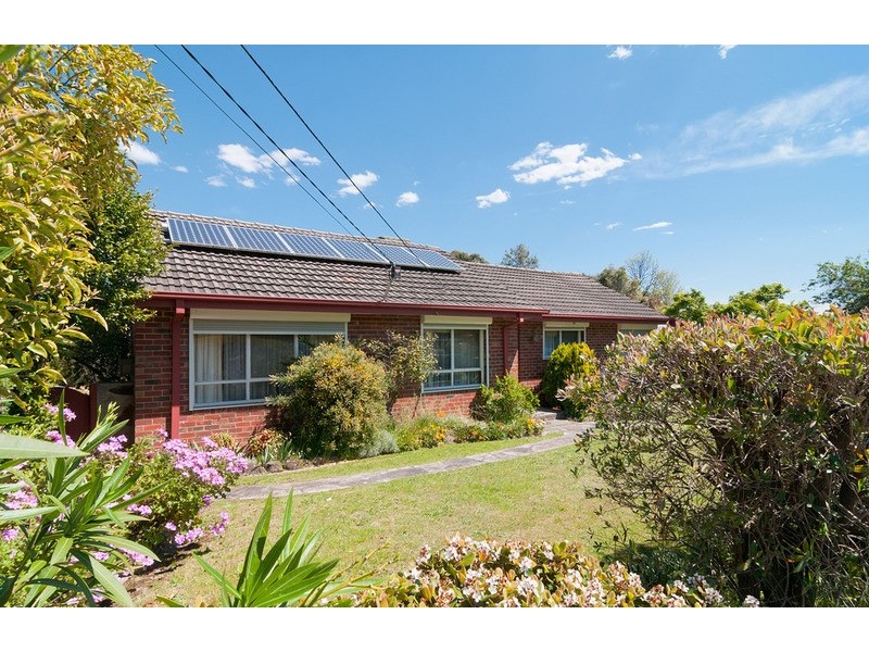 32 Winyard Drive, Mooroolbark VIC 3138