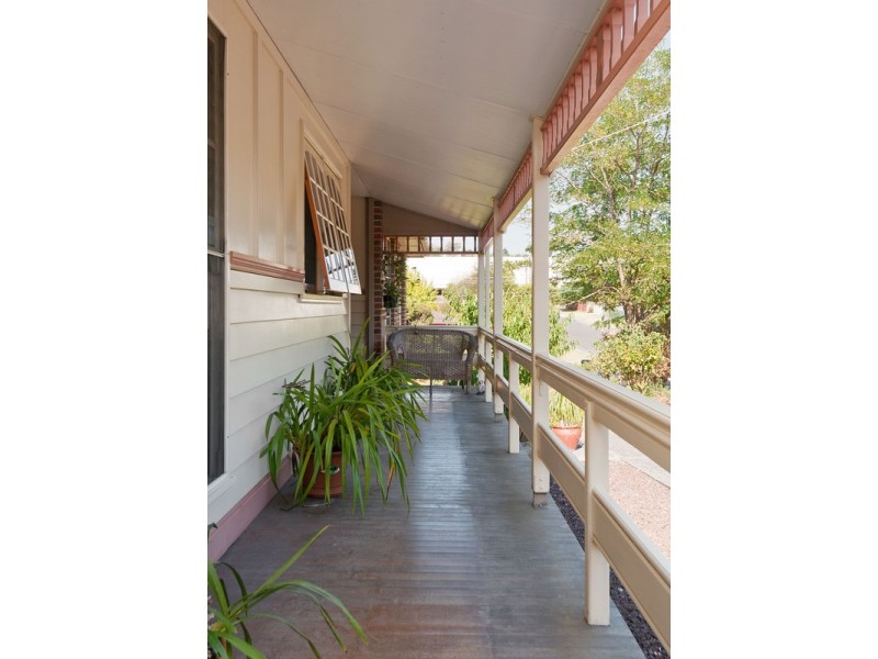 1 Parklands Avenue, Chirnside Park VIC 3116