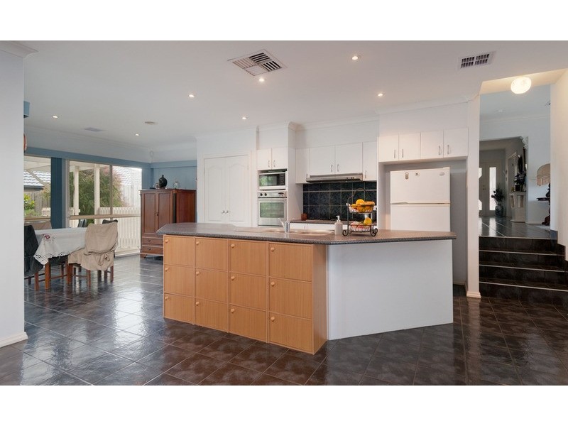 30 Mentor  Grove, Lilydale VIC 3140