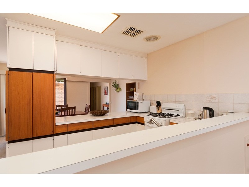 33 Kingswood Drive, Chirnside Park VIC 3116