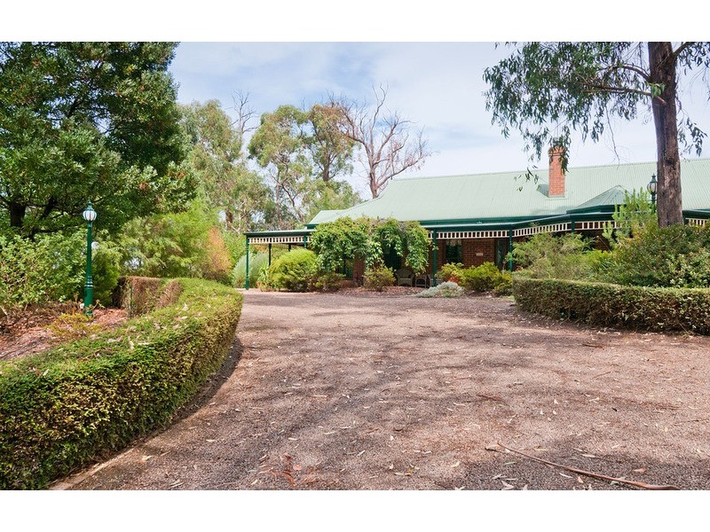 19 Juliet  Crescent, Healesville VIC 3777