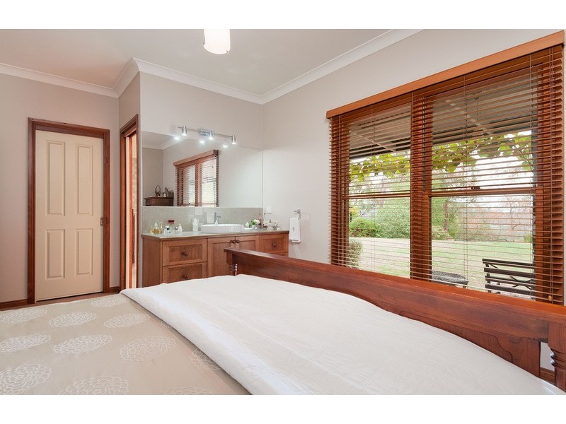 19 Juliet  Crescent, Healesville VIC 3777