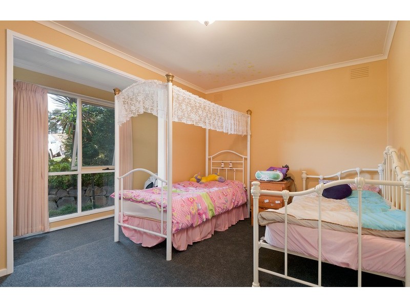 32 Tainton Street, Wandin North VIC 3139