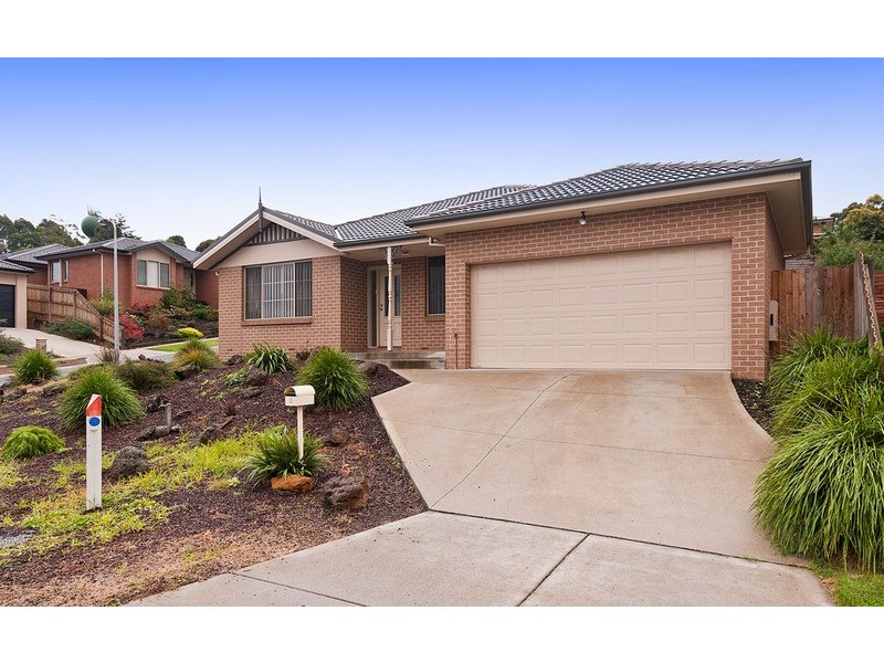 3 Joel Place, Mooroolbark VIC 3138