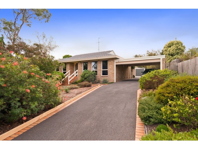 16 Marana Close, Lilydale VIC 3140