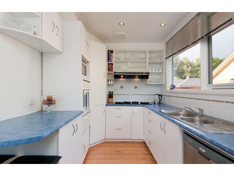 44 Lee Ann Crescent, Croydon VIC 3136