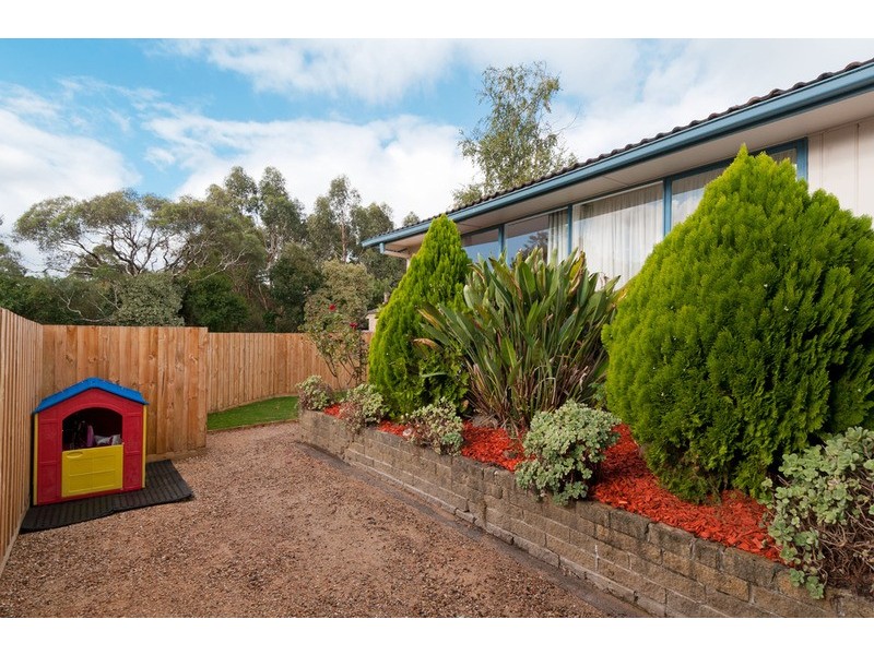 44 Lee Ann Crescent, Croydon VIC 3136