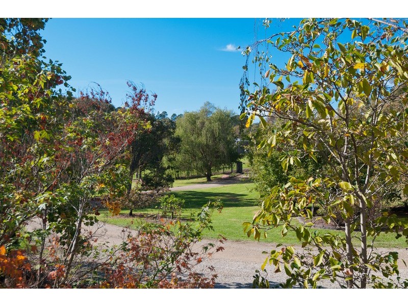 16 Hyne  Street, Lilydale VIC 3140