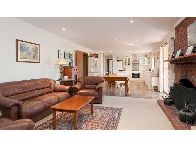 16 Hyne  Street, Lilydale VIC 3140