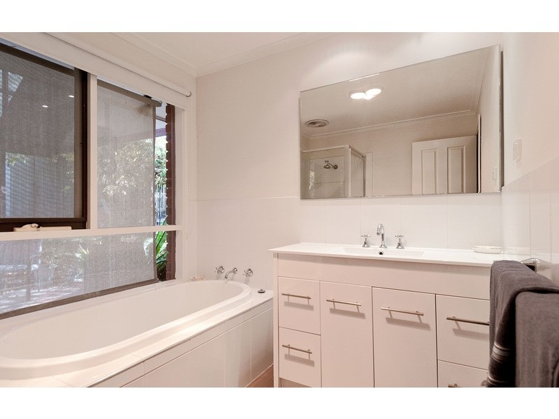 16 Hyne  Street, Lilydale VIC 3140