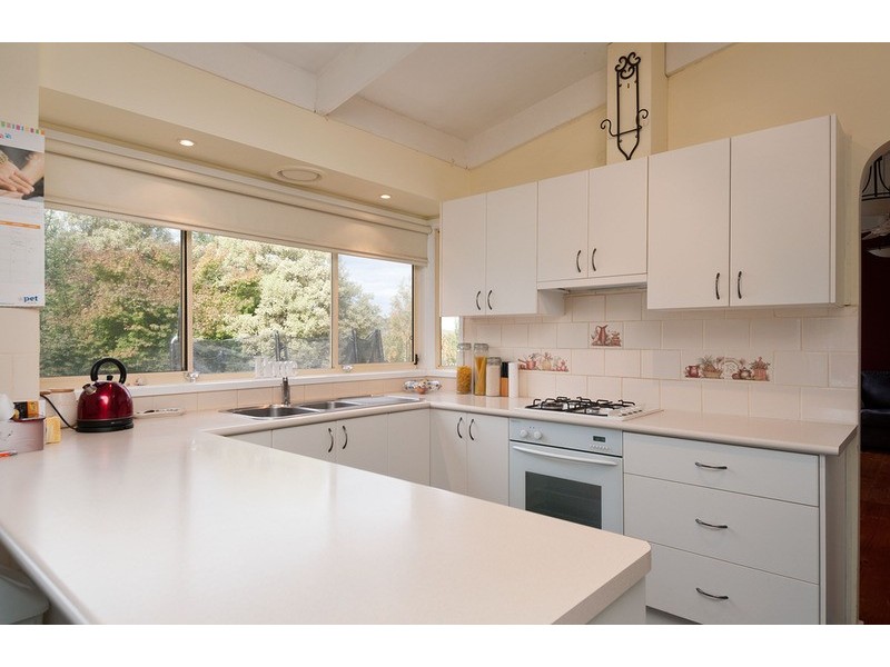 3 Landara Court, Mooroolbark VIC 3138