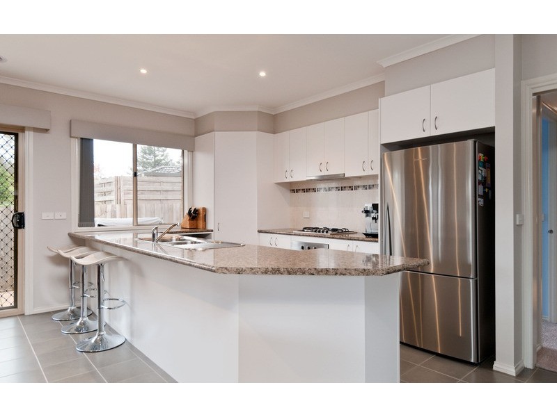 9A Hillview Drive, Kilsyth VIC 3137