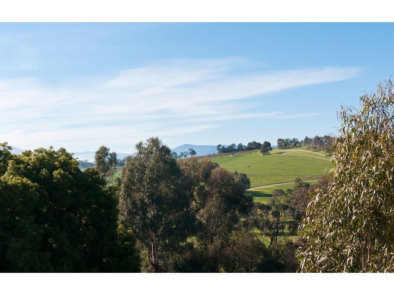 3 Henley Bridge Road, Chirnside Park VIC 3116