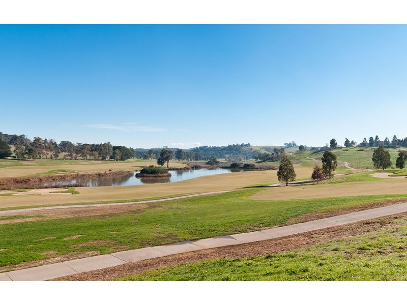 3 Henley Bridge Road, Chirnside Park VIC 3116