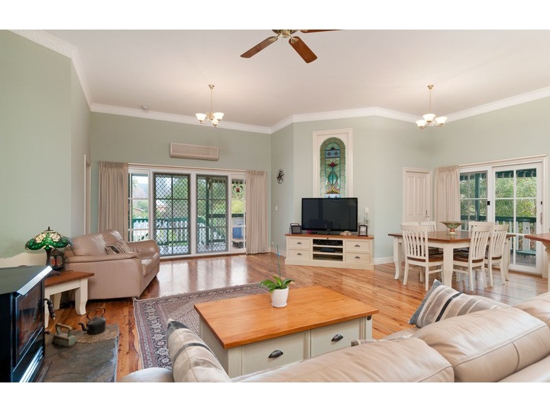 17 Stephens Road, Healesville VIC 3777