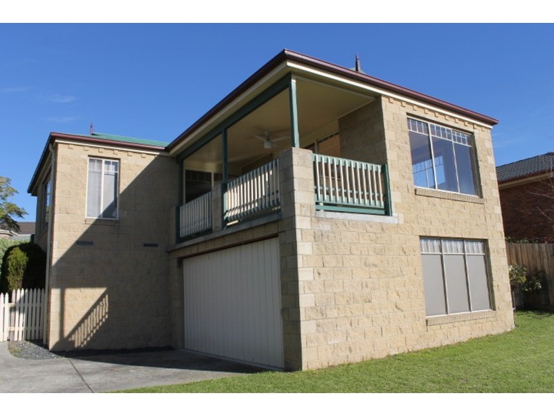 9 Melody Close, Lilydale VIC 3140