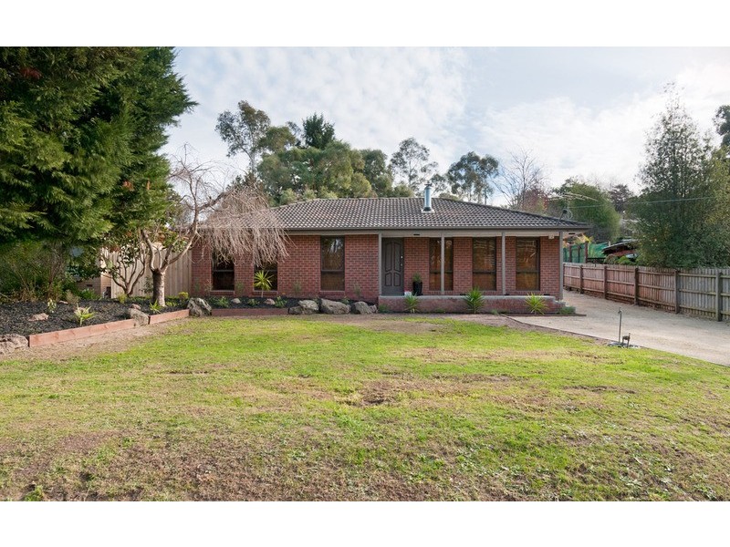 15 Drummond  Road, Seville VIC 3139