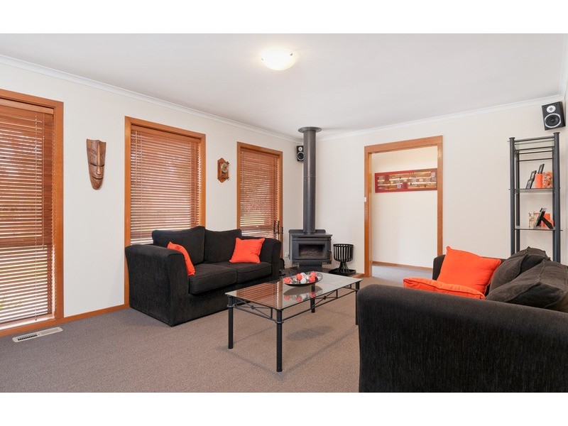 15 Drummond  Road, Seville VIC 3139