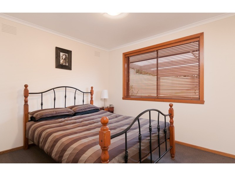 15 Drummond  Road, Seville VIC 3139