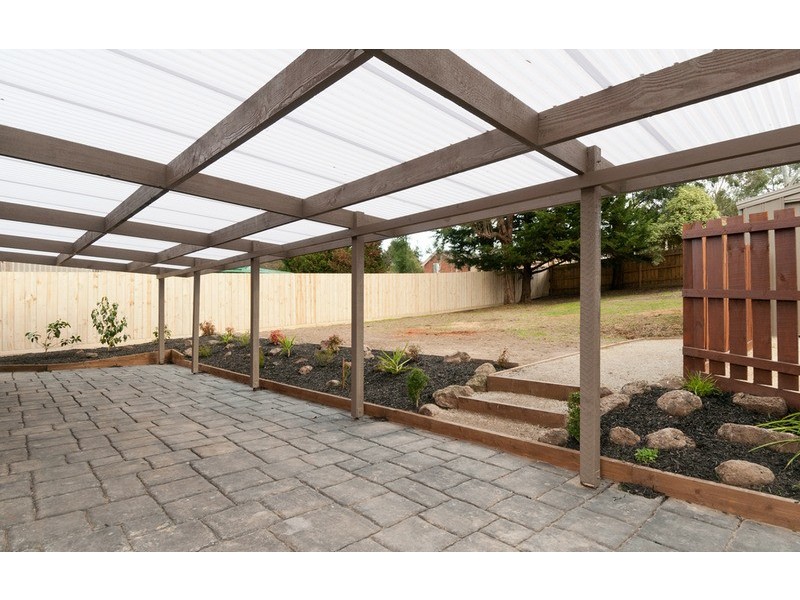 15 Drummond  Road, Seville VIC 3139