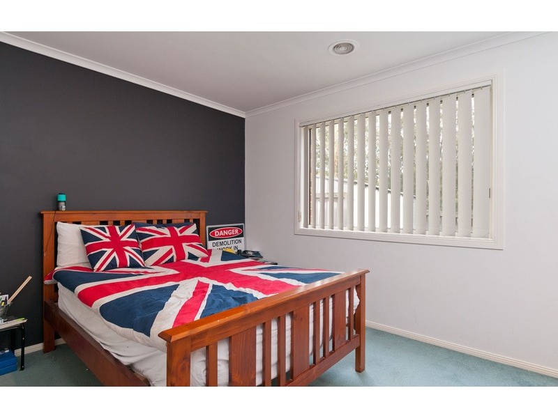 18 Mentor Grove, Lilydale VIC 3140