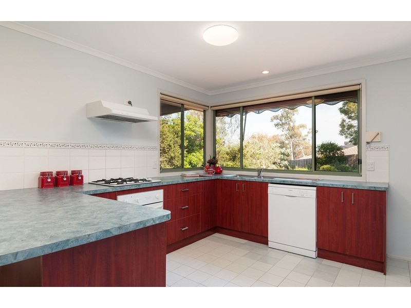 44 Bristol Crescent, Lilydale VIC 3140