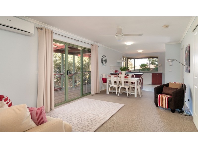 44 Bristol Crescent, Lilydale VIC 3140