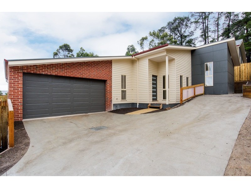 2-3/69 Queen Road, Lilydale VIC 3140