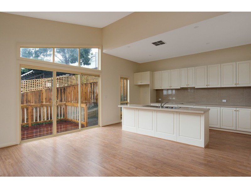 2-3/69 Queen Road, Lilydale VIC 3140