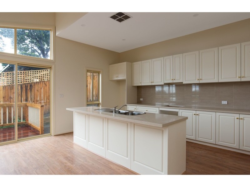 2-3/69 Queen Road, Lilydale VIC 3140