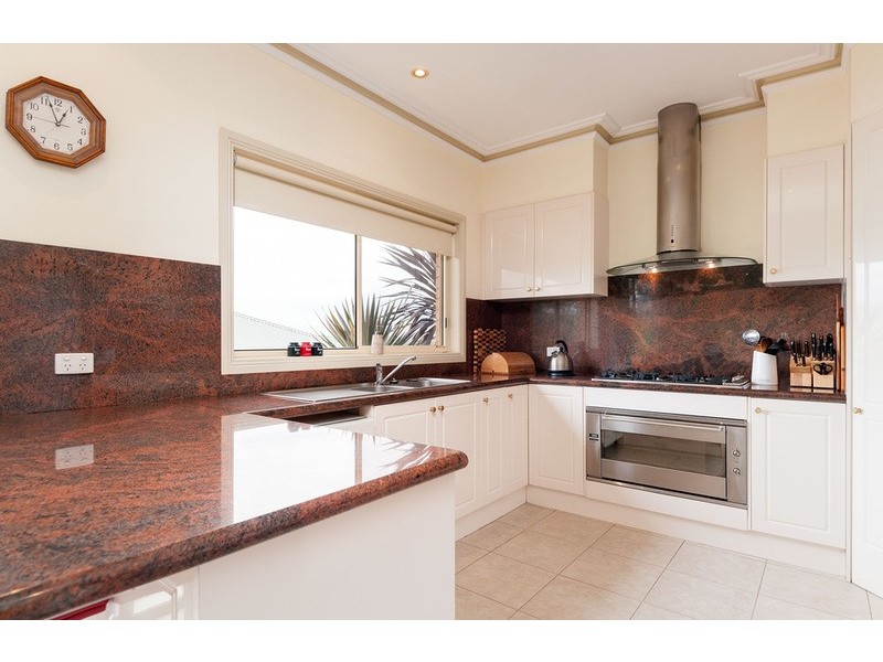 18 Woodlee Rise, Lilydale VIC 3140