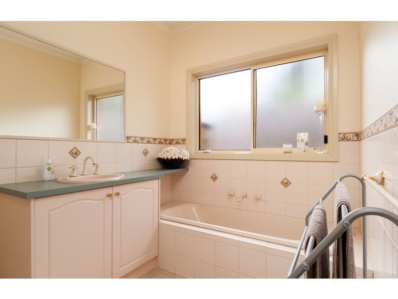 18 Woodlee Rise, Lilydale VIC 3140