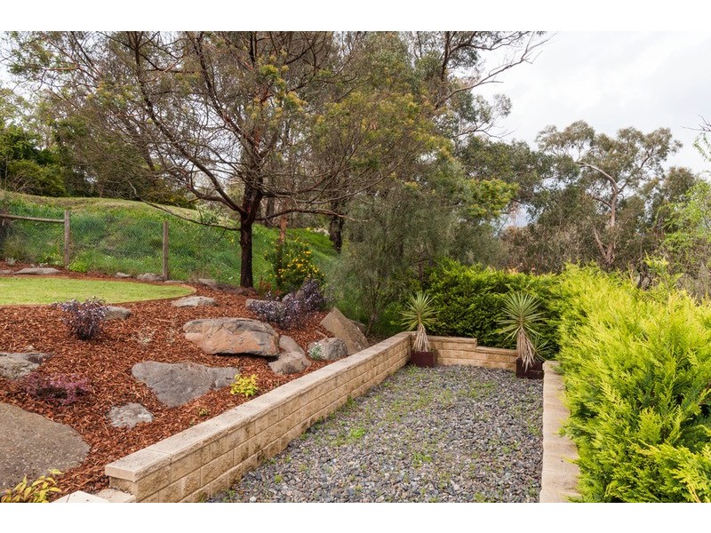 18 Woodlee Rise, Lilydale VIC 3140