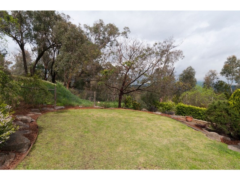 18 Woodlee Rise, Lilydale VIC 3140