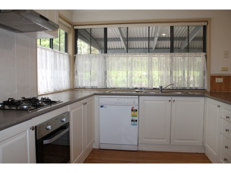 1 Commercial  Road, Mount Evelyn VIC 3796