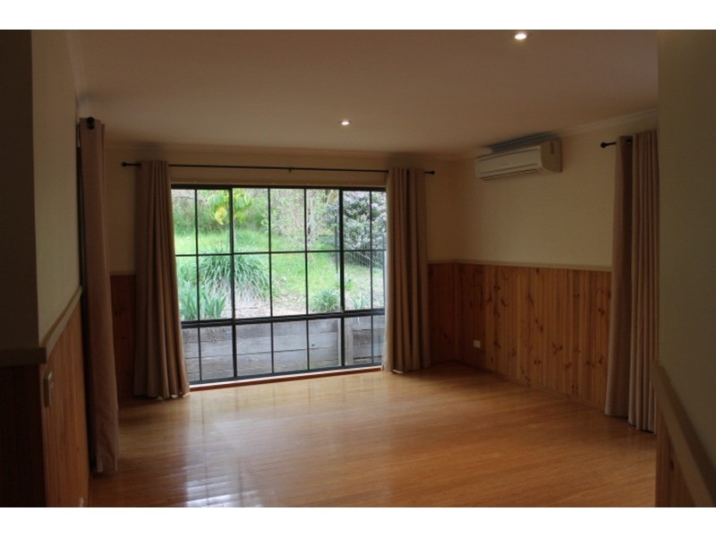 1 Commercial  Road, Mount Evelyn VIC 3796