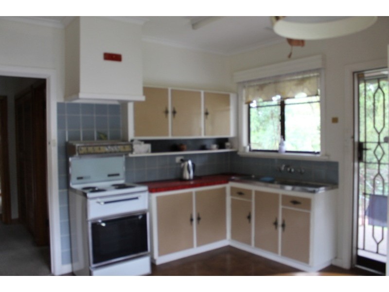 34 Oliver Street, Ringwood VIC 3134