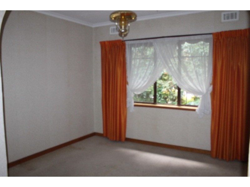 34 Oliver Street, Ringwood VIC 3134