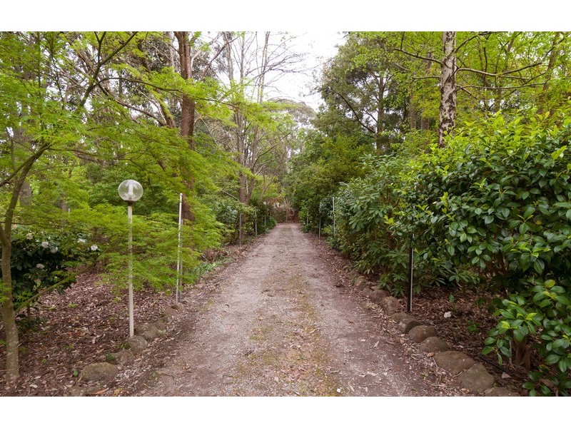 631 Victoria Road, Seville VIC 3139