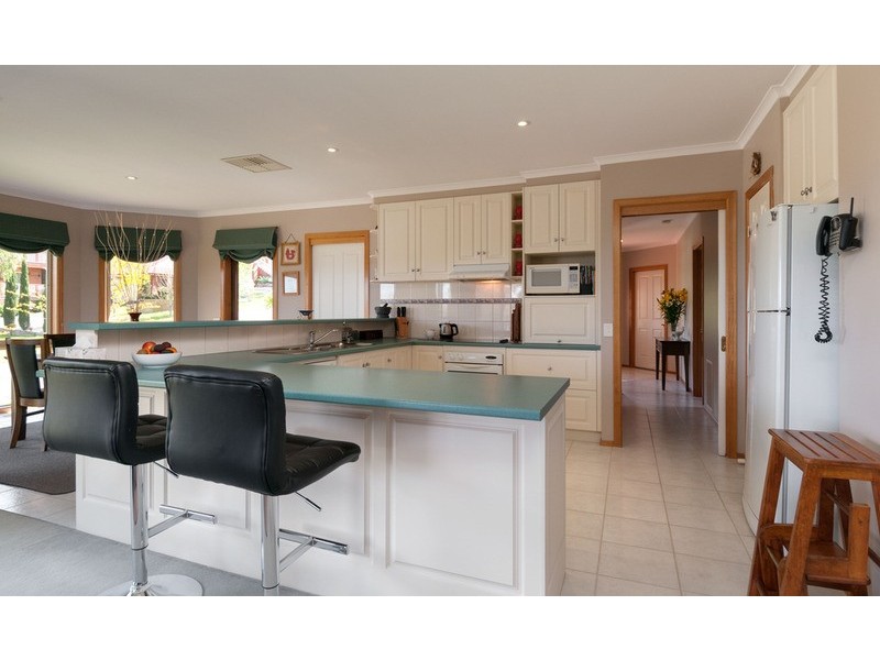 12 Karabec Place, Lilydale VIC 3140