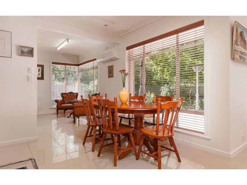 90 Wallace  Parade, Healesville VIC 3777