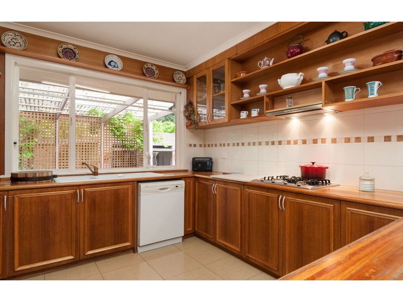 90 Wallace  Parade, Healesville VIC 3777