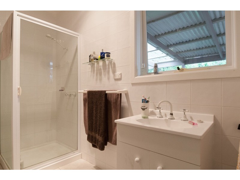 90 Wallace  Parade, Healesville VIC 3777