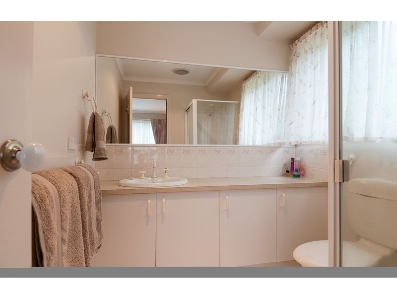 9  Windsor Park Rise, Mooroolbark VIC 3138