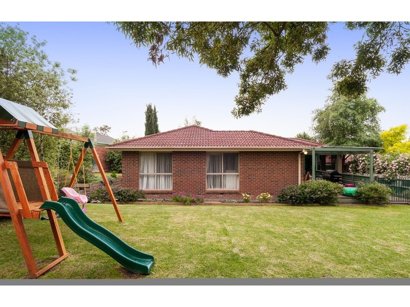 9  Windsor Park Rise, Mooroolbark VIC 3138